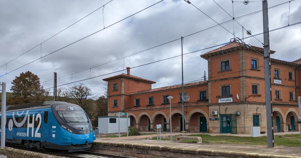 Adif testa trem de hidrogênio em Soria-Torralba